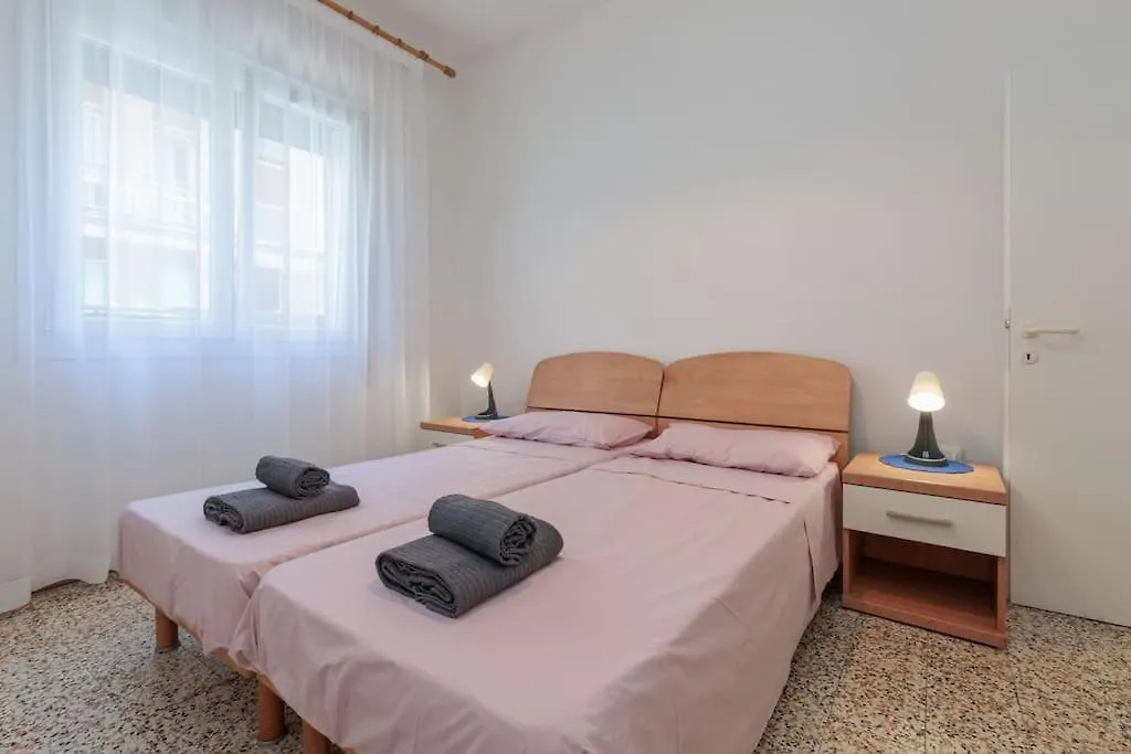 Jesolo Budget! Free Parking 2 Comodo Appartamento Italia