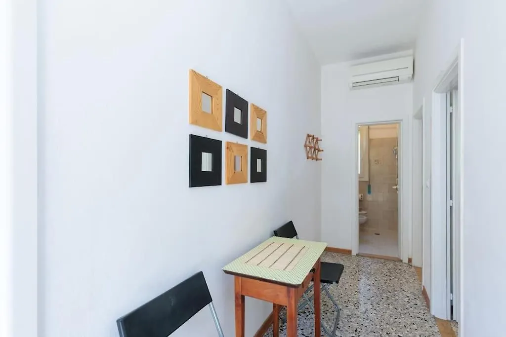 Apartamento Jesolo Budget! Free Parking 2 Comodo Appartamento